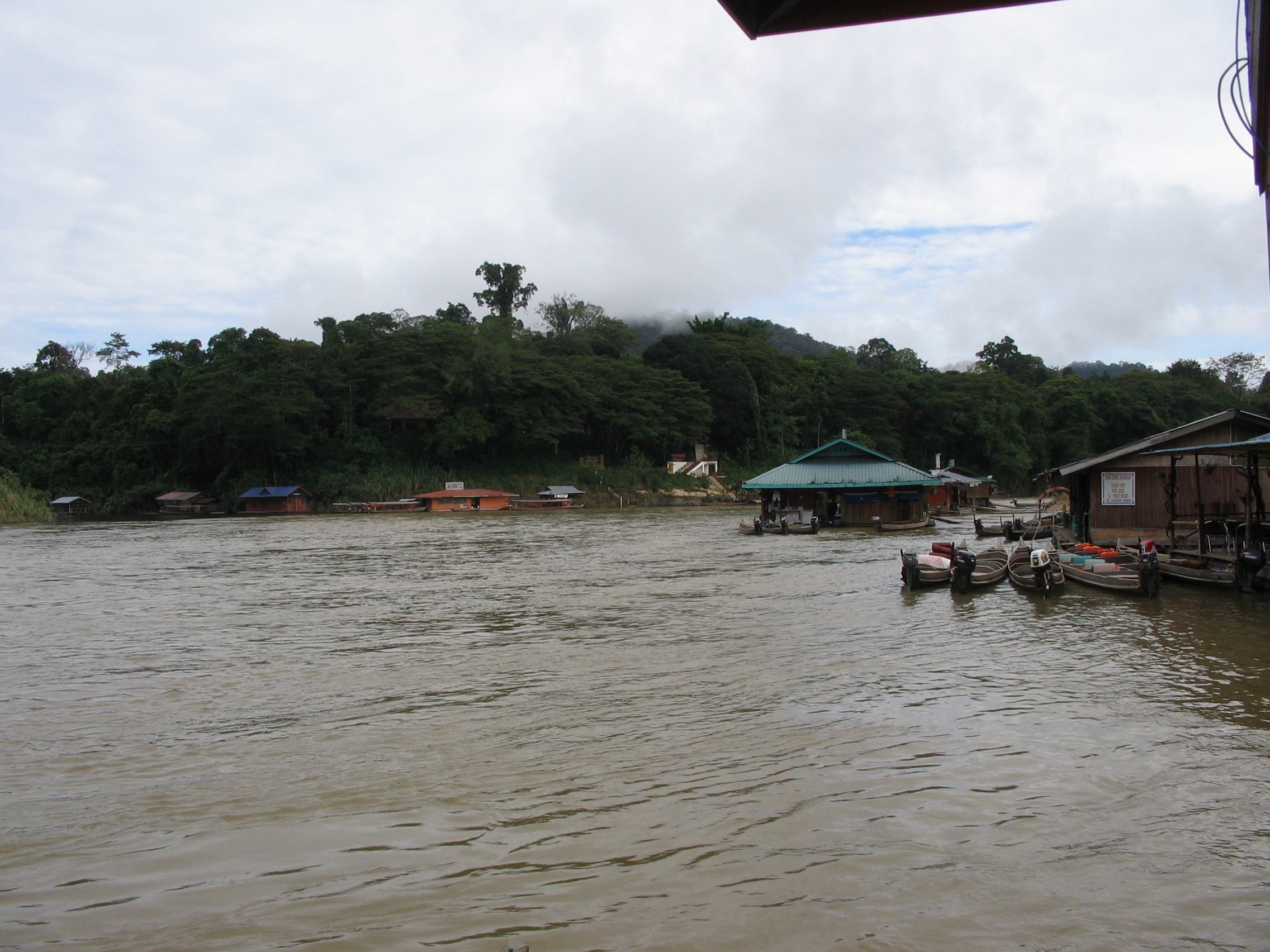 Tmn Negara Floating Restaurant