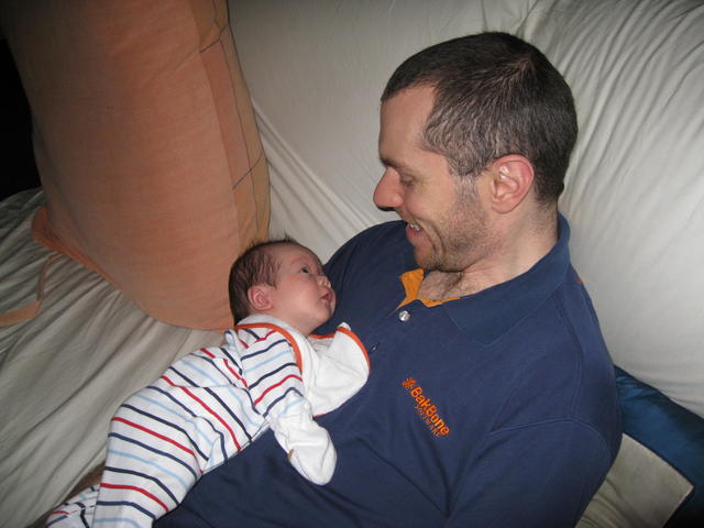 6 weeks - Bub & dad bonding time (2)